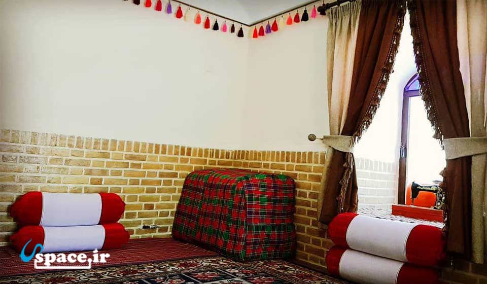 نمای اتاق اقامتگاه بوم گردی قصر شیرین-روستای کوشک گرمسار استان سمنان